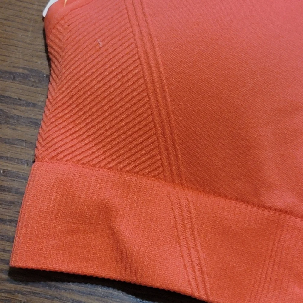 All in Motion Medium Support Zip front Seamless Sports Bra Dark Coral Size XS